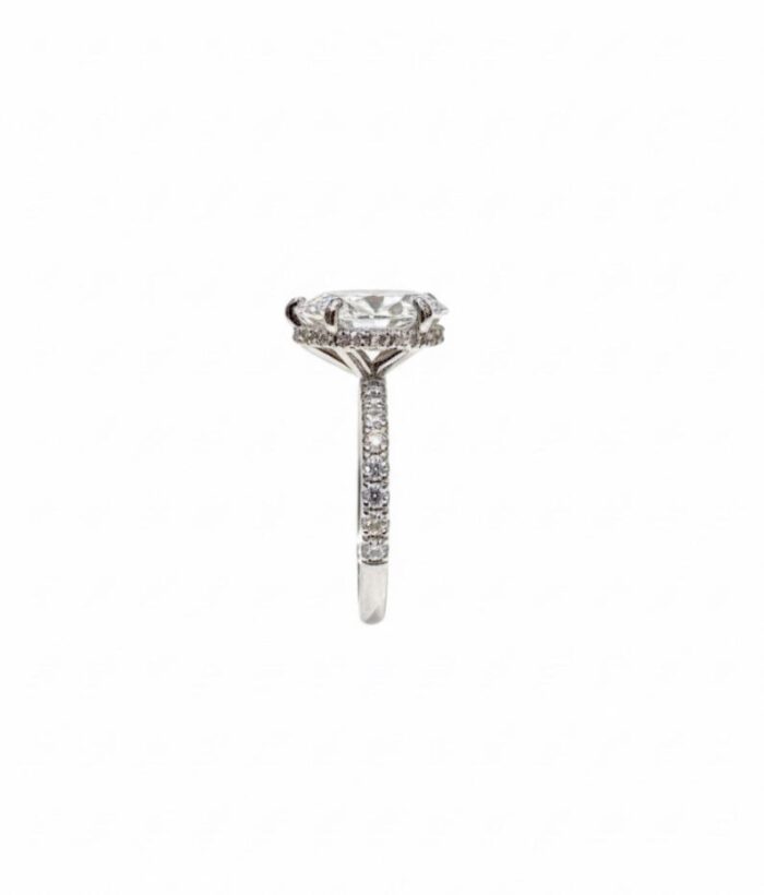 Classic solitaire with pave band and hidden halo - Image 3