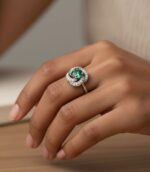 Silver Ring with Gemstone (Emerald) - Image 2